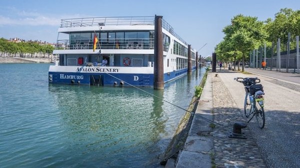 Peut-on trouver une croisière qui propose des visites de fermes biologiques en Amérique du Nord?